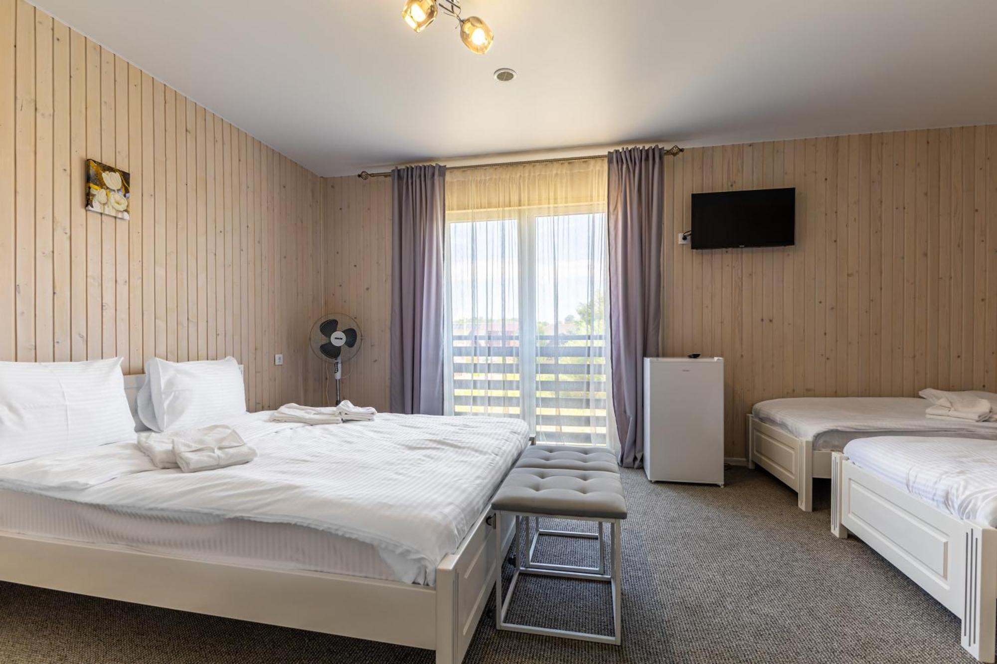 Hotel Fenix Solotvyno